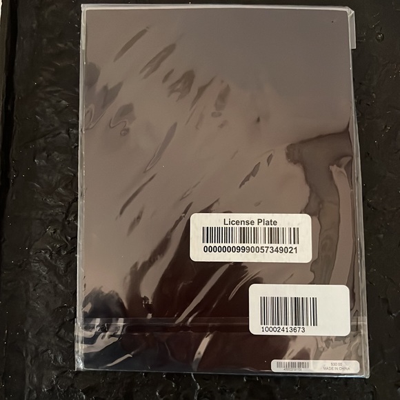 HENRI BENDEL RARE STICKERS - Picture 2 of 3